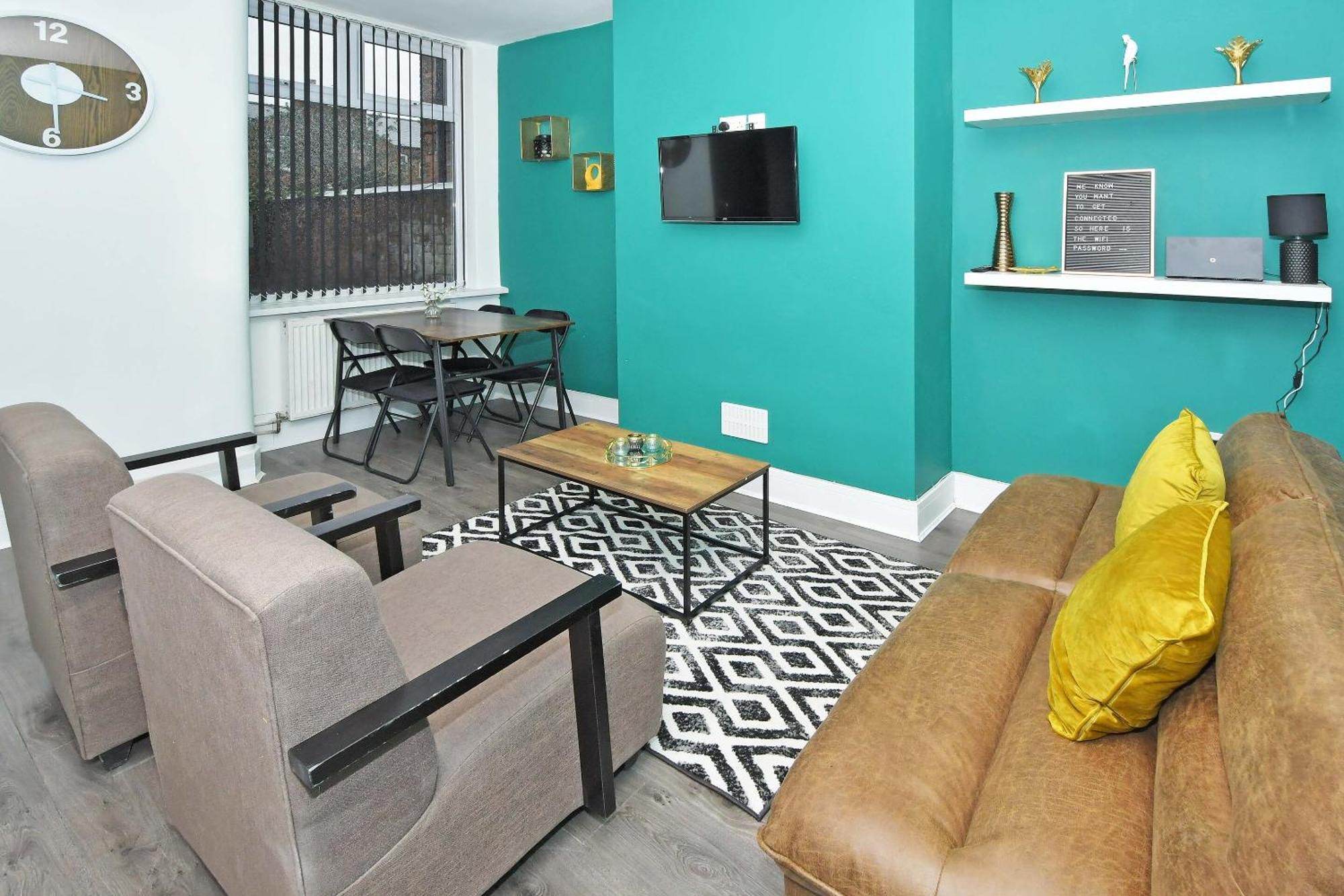 Townhouse @ 202 Walthall Street Крю Екстериор снимка