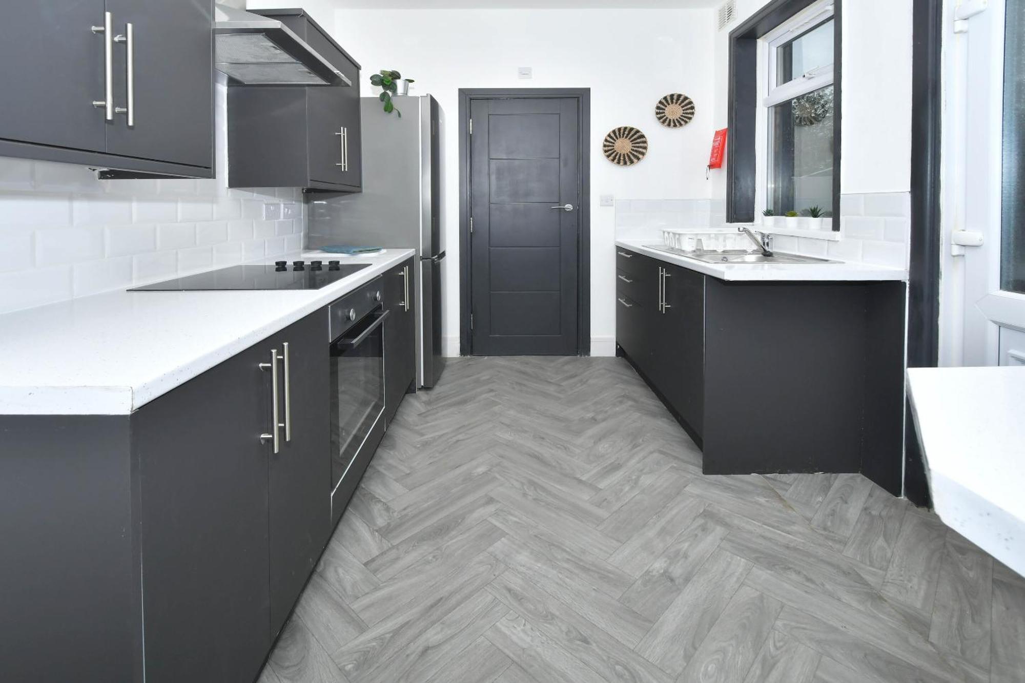 Townhouse @ 202 Walthall Street Крю Екстериор снимка